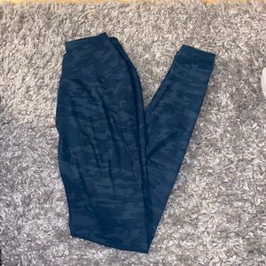 Alphalete camo leggings